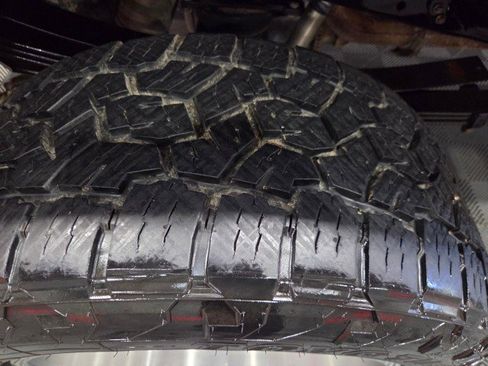 Used 2020 Ford F350 Limited w/ FX4 Off-Road Package image 98