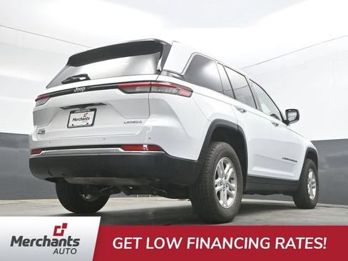 Used 2022 Jeep Grand Cherokee Laredo w/ Luxury Tech Group I AWD/4WD image 46