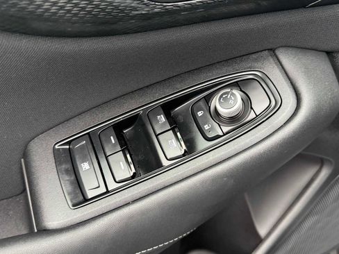 Used 2025 Subaru Outback Premium w/ Popular Package #1A image 12