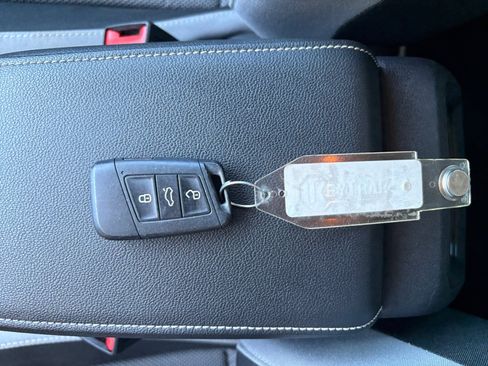 Certified 2023 Volkswagen Taos S FWD image 25