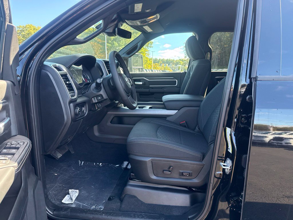 New 2027 RAM 2500 Big Horn AWD/4WD image 16
