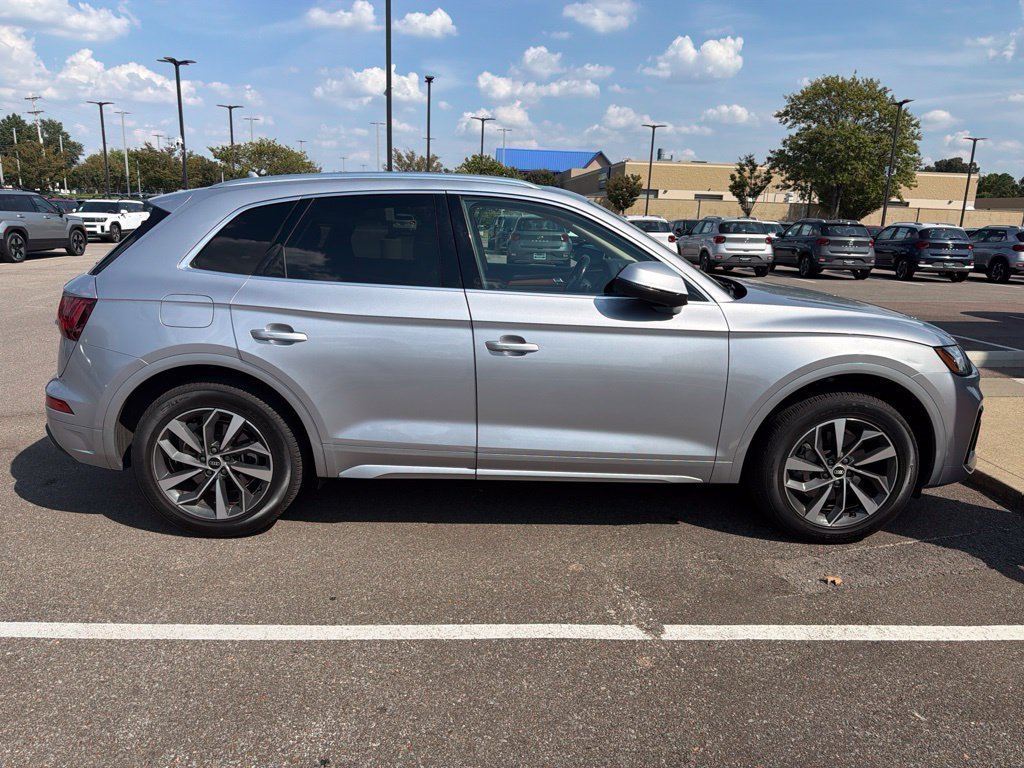Used 2021 Audi Q5 2.0T Premium Plus w/ Premium Plus Package AWD/4WD image 5