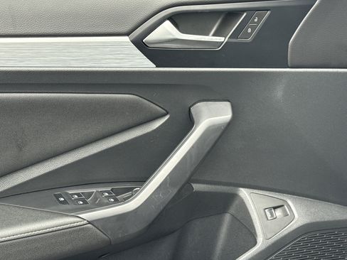 Used 2025 Volkswagen Jetta Sport image 15