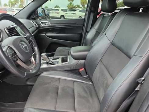 Used 2021 Jeep Grand Cherokee Laredo X AWD/4WD image 17