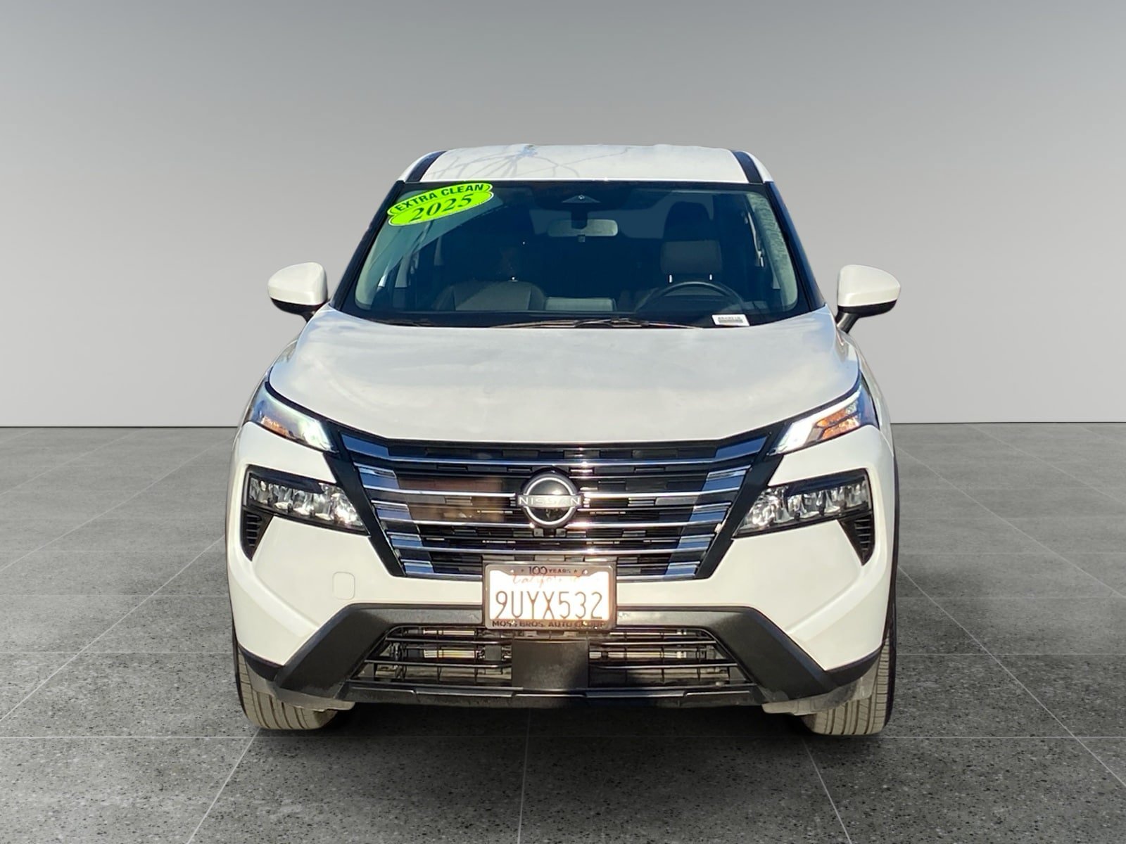 Used 2025 Nissan Rogue SV FWD image 8