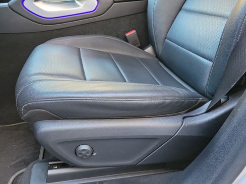 Used 2020 Mercedes-Benz GLE 350 GLE 350 w/ Premium Package image 15