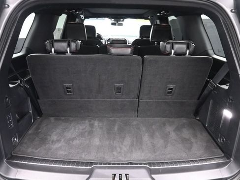 Used 2021 Ford Expedition Limited AWD/4WD image 12