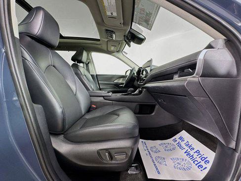 Certified 2025 Toyota Grand Highlander AWD image 29