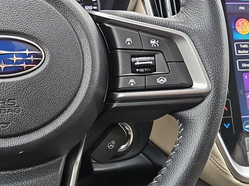 Used 2020 Subaru Outback Limited image 21