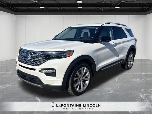 Used 2023 Ford Explorer Platinum w/ Technology Package AWD/4WD image 1