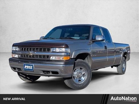Used 1999 Chevrolet Silverado 2500 LS w/ Snow Plow Prep Pkg image 1