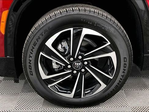 Used 2025 Buick Enclave Sport Touring w/ Power Package image 10