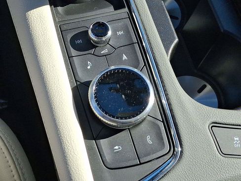 Certified 2024 Cadillac XT6 Premium Luxury image 25