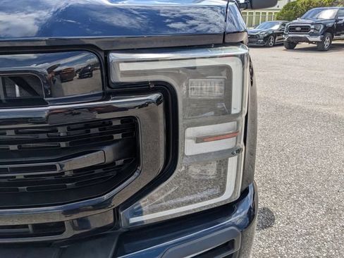 Used 2022 Ford F250 Lariat w/ Black Appearance Package AWD/4WD image 9