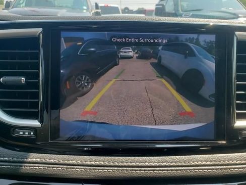Used 2024 Chrysler Pacifica Touring-L w/ Road Tripper Package AWD/4WD image 25