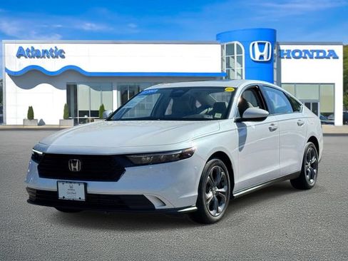 Used 2023 Honda Accord EX image 2