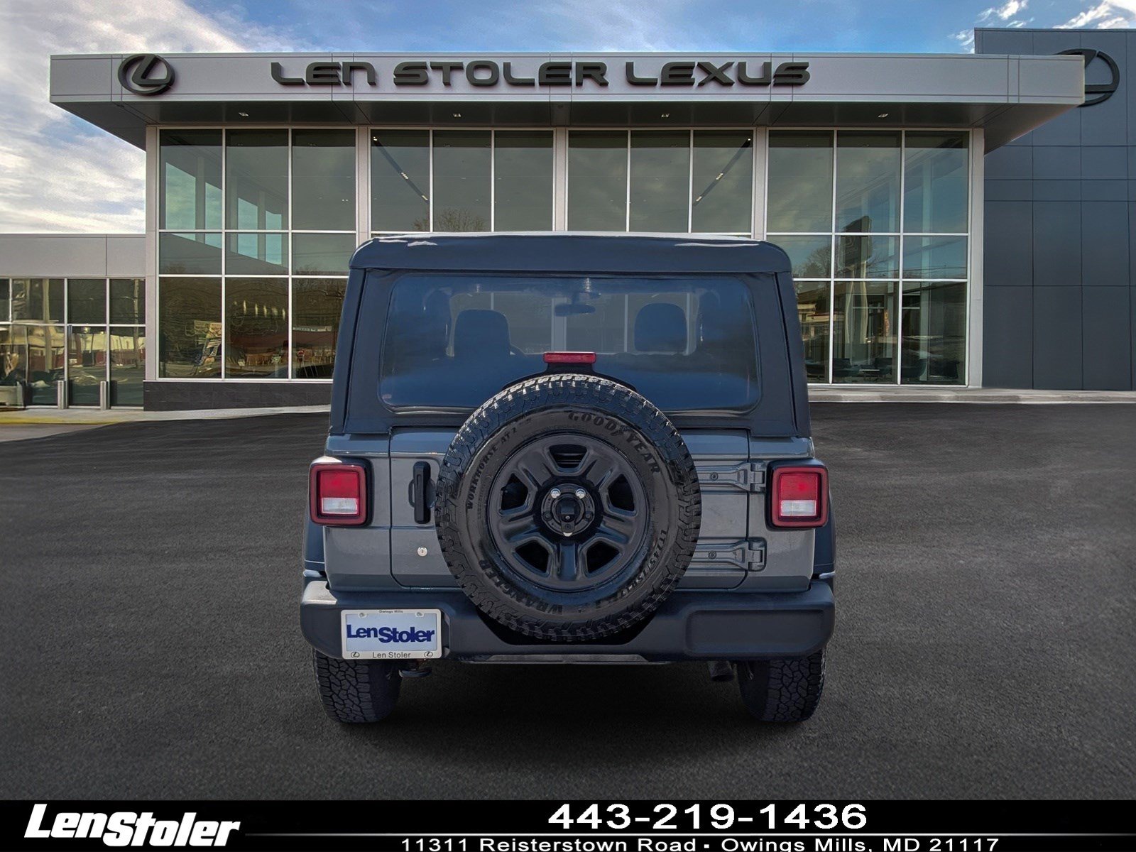Used 2018 Jeep Wrangler Sport AWD/4WD image 4