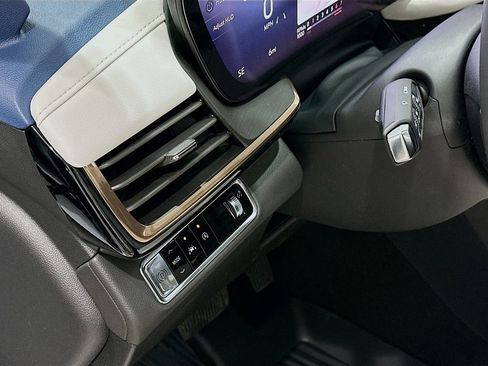 New 2026 Buick Envision Avenir image 12