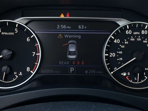 Used 2024 Nissan Altima 2.5 SV image 15