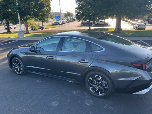 Used 2025 Hyundai Sonata SEL FWD image 6