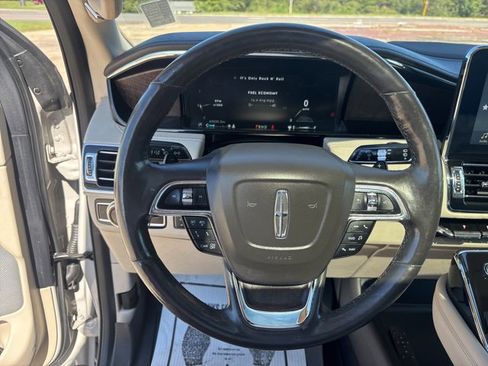 Used 2019 Lincoln Navigator Reserve w/ Cargo Package image 20