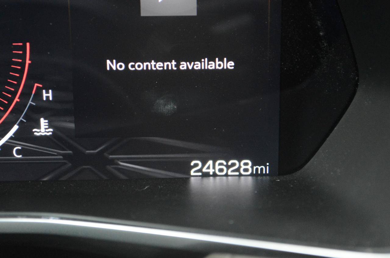 Used 2025 GMC Canyon Denali AWD/4WD image 31