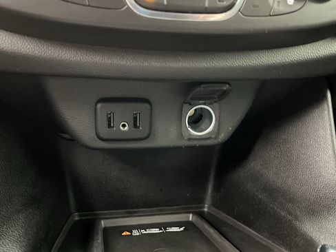 Certified 2023 Chevrolet Traverse LT w/ Midnight/Sport Edition image 26