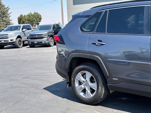 Used 2025 Toyota RAV4 XLE AWD/4WD image 3