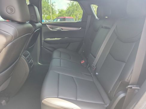 Used 2024 Cadillac XT5 Luxury FWD image 8