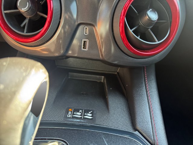 Certified 2021 Chevrolet Blazer RS w/ Enhanced Convenience Package FWD image 19