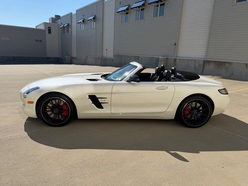 Used 2014 Mercedes-Benz SLS AMG GT Roadster image 6