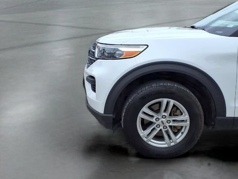 Used 2021 Ford Explorer XLT AWD/4WD image 22