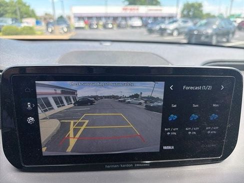 Used 2022 Hyundai Santa Fe SEL w/ Convenience + Premium Package AWD/4WD image 17