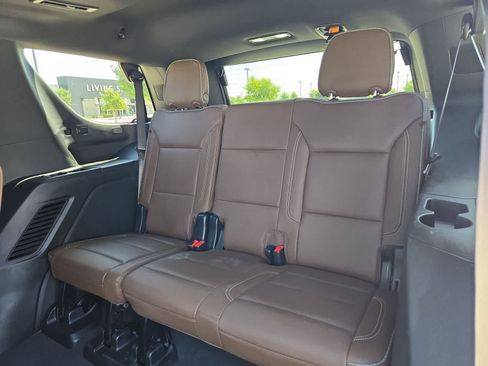 Used 2024 Chevrolet Tahoe High Country w/ Premium Package AWD/4WD image 37