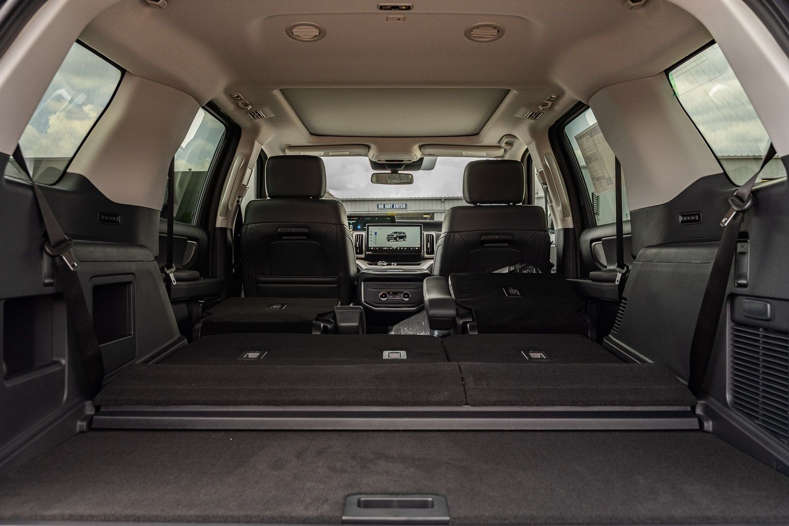New 2026 Ford Expedition Active RWD image 29