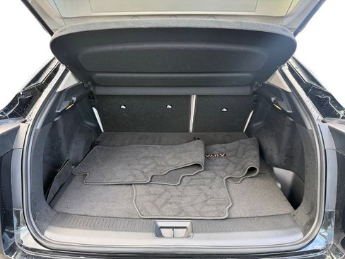 Used 2024 Nissan Ariya FWD image 17