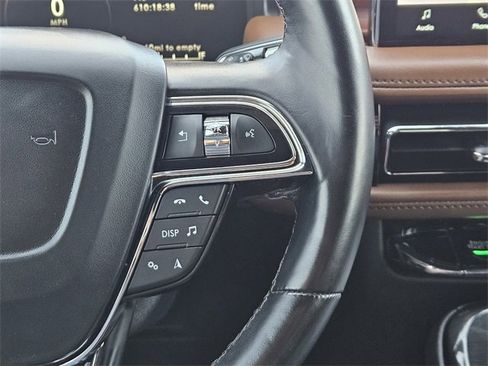 Certified 2023 Lincoln Nautilus Reserve image 28