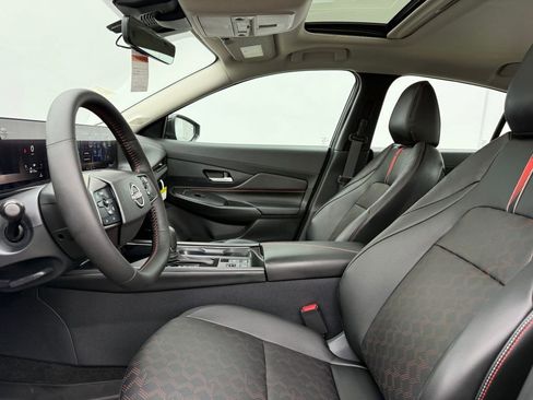 New 2026 Nissan Sentra SR w/ SR Premium Package image 13