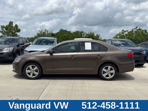 Used 2012 Volkswagen Jetta TDI FWD image 6