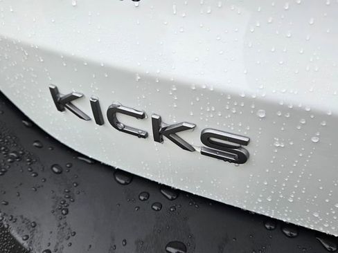 New 2026 Nissan Kicks SV image 11