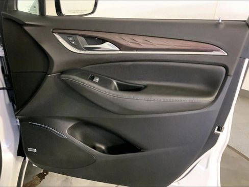 Used 2023 Buick Enclave Avenir w/ Avenir Technology Package AWD/4WD image 25