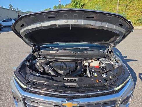 Used 2024 Chevrolet Traverse LT FWD image 22