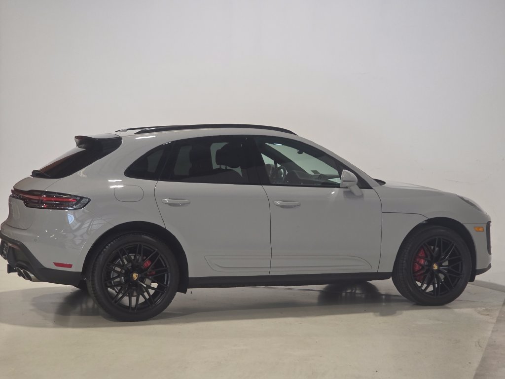 Certified 2026 Porsche Macan S AWD/4WD image 9
