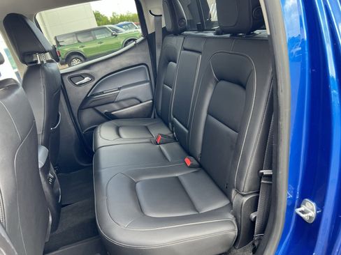 Used 2018 Chevrolet Colorado Z71 AWD/4WD image 31