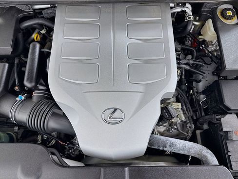 Certified 2022 Lexus GX 460 Luxury w/ Off Road Package image 32