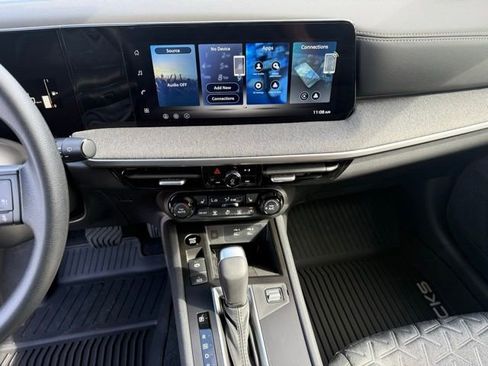 New 2026 Nissan Kicks SV w/ SV Premium Package image 20