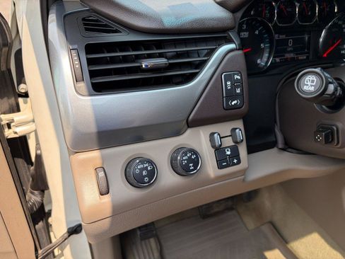 Used 2015 Chevrolet Tahoe LTZ AWD/4WD image 11