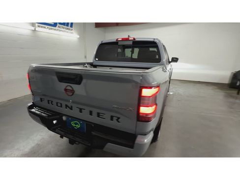 Used 2023 Nissan Frontier Pro-X w/ Pro Convenience Package RWD image 8