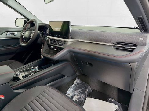 New 2026 Ford Explorer ST-Line w/ ST-Line Street Pack AWD/4WD image 32