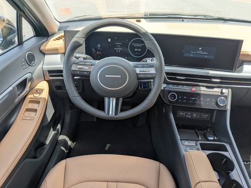 New 2025 Hyundai Sonata Limited image 15